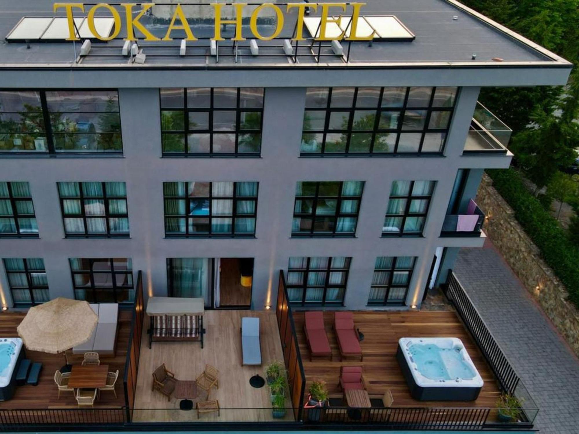 Toka Hotel Restaurant Udenisht Exterior foto