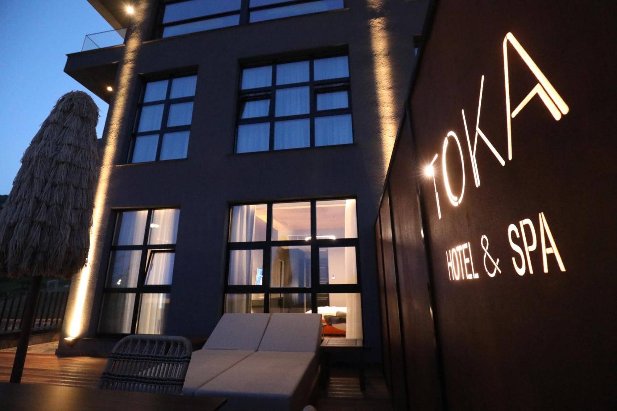 Toka Hotel Restaurant Udenisht Exterior foto